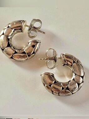 Authentic John Hardy Kali  Pebble Earrings 925 Sterling Silver Hoop
